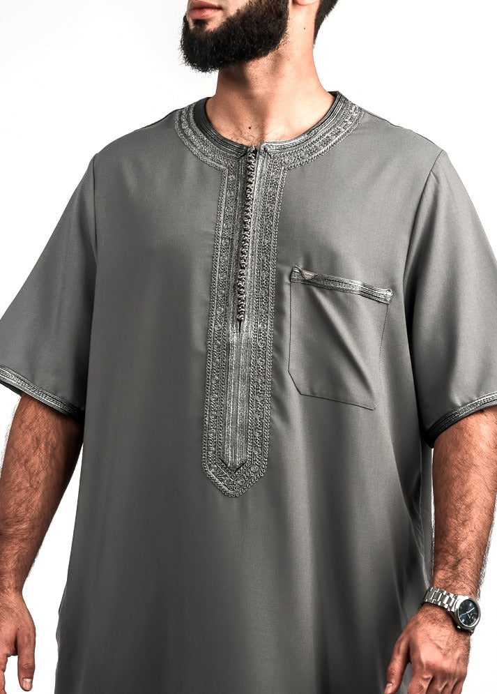Grey Moroccan thobe, view 2