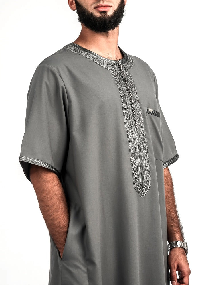 Grey Moroccan thobe, view 3