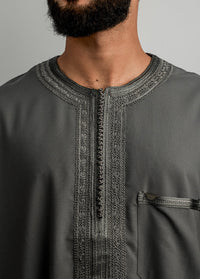 Grey Moroccan thobe, view 4