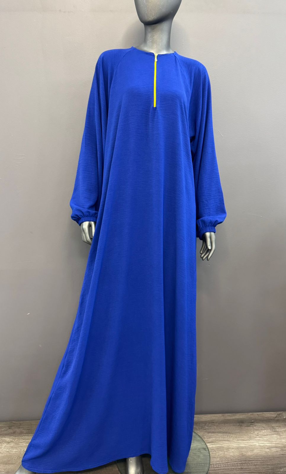 Ladies Airflow Abaya with Zip and Pocket