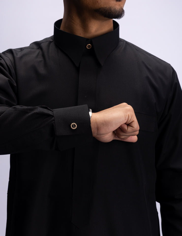 Amaani Ameer Thobe & Waistcoat Set, Black, cuff and signature button on model