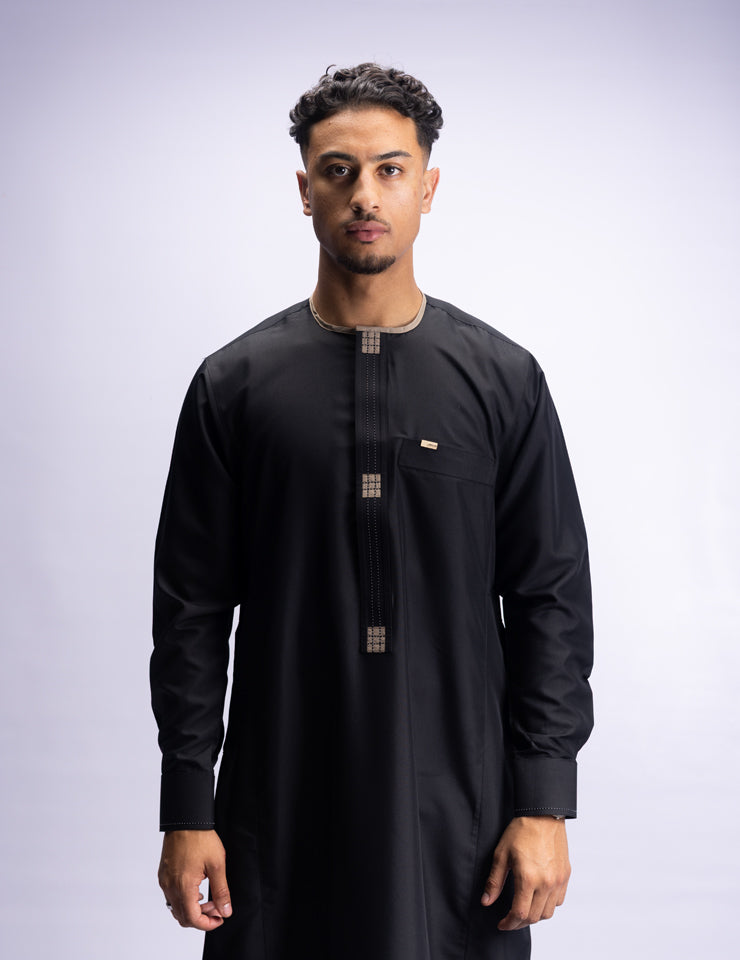 Amaani Dune Collarless Thobe, Black, model, full length front