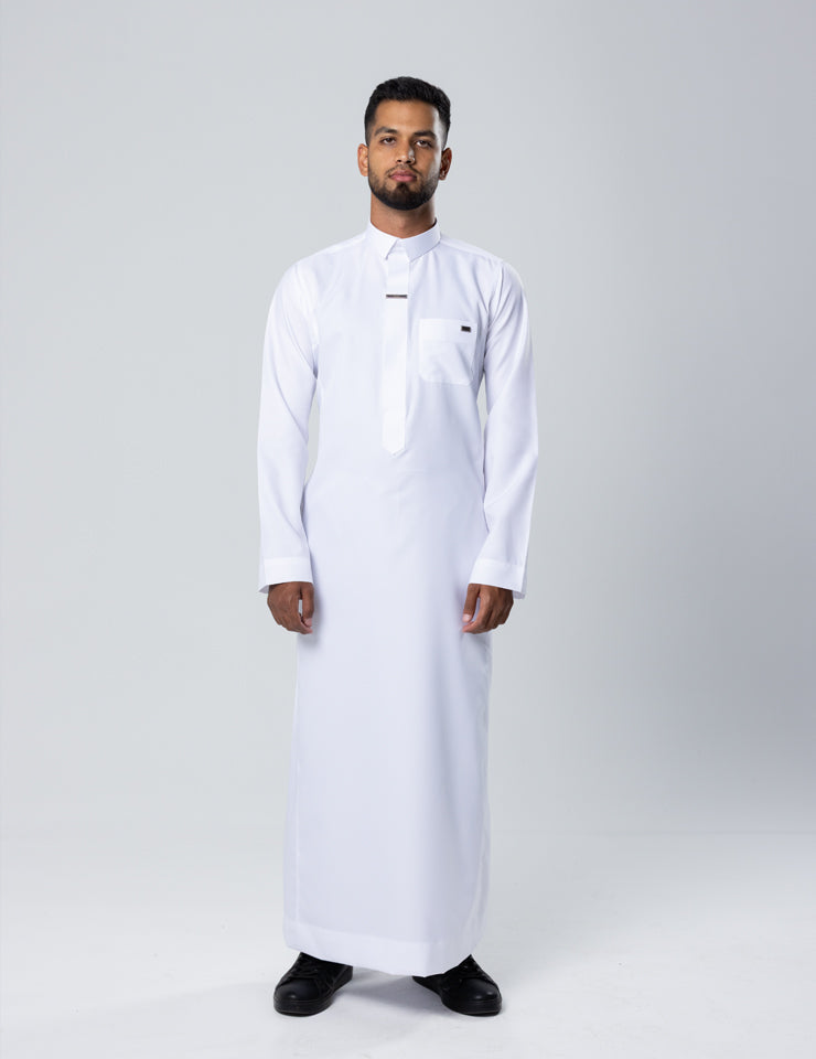 Amaani Fakhama Structured Saudi Thobe, White, model, full length front