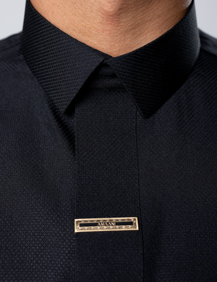 Amaani Fakhama Structured Saudi Thobe, Black, diamond weave fabric detail
