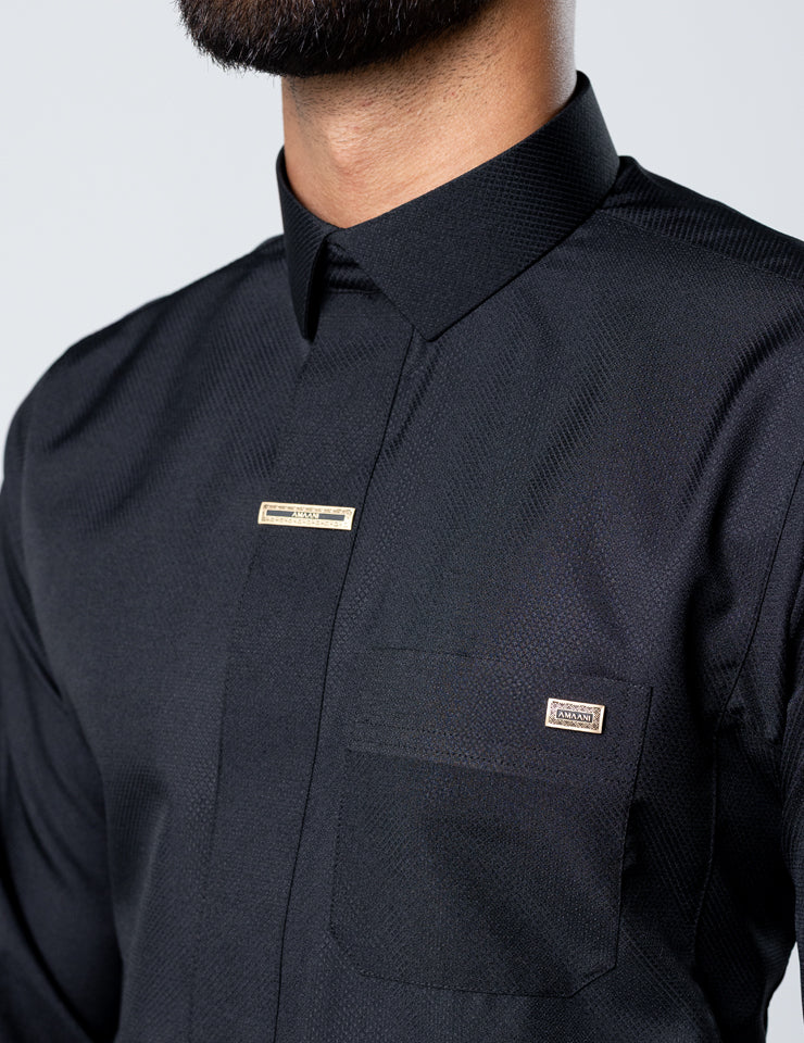 Amaani Fakhama Structured Saudi Thobe, Black, second placket and button detail