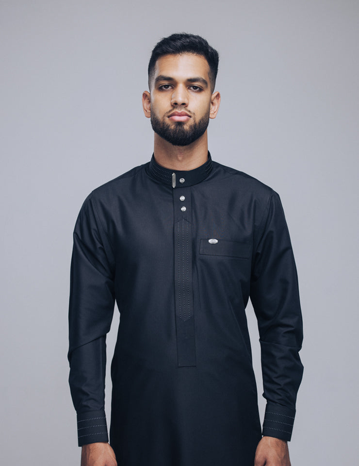Amaani Hubb Nikah Thobe, Black, model, full length front