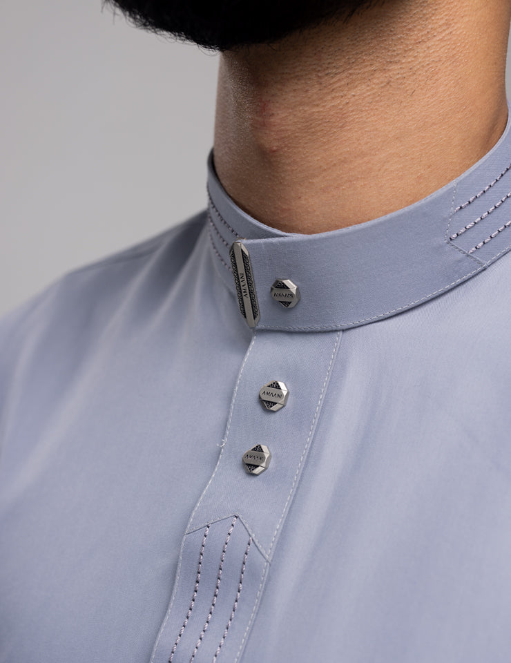Amaani Hubb Nikah Thobe, Light Grey, collar detail on model