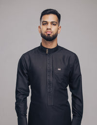 Amaani Onyx Saudi Collar Thobe, Black, model, full length front