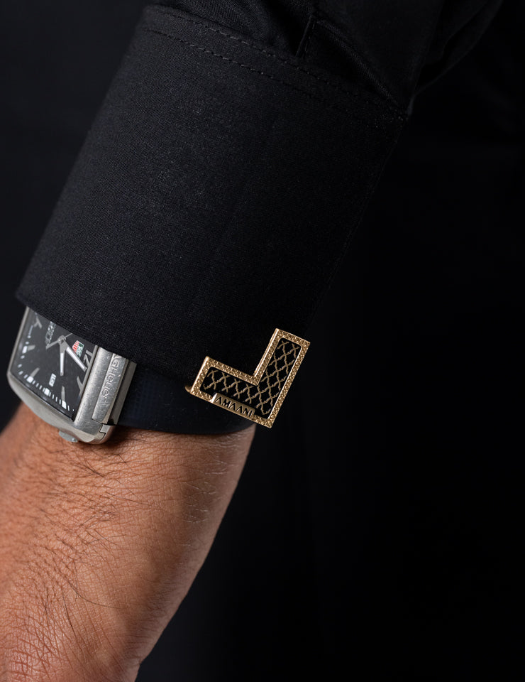 Amaani Sakeen Plain Saudi Thobe, Black, cuff and signature buttons close up
