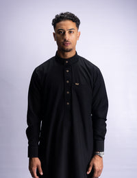 Amaani Spade Mandarin Collar Thobe, Black, model, full length front