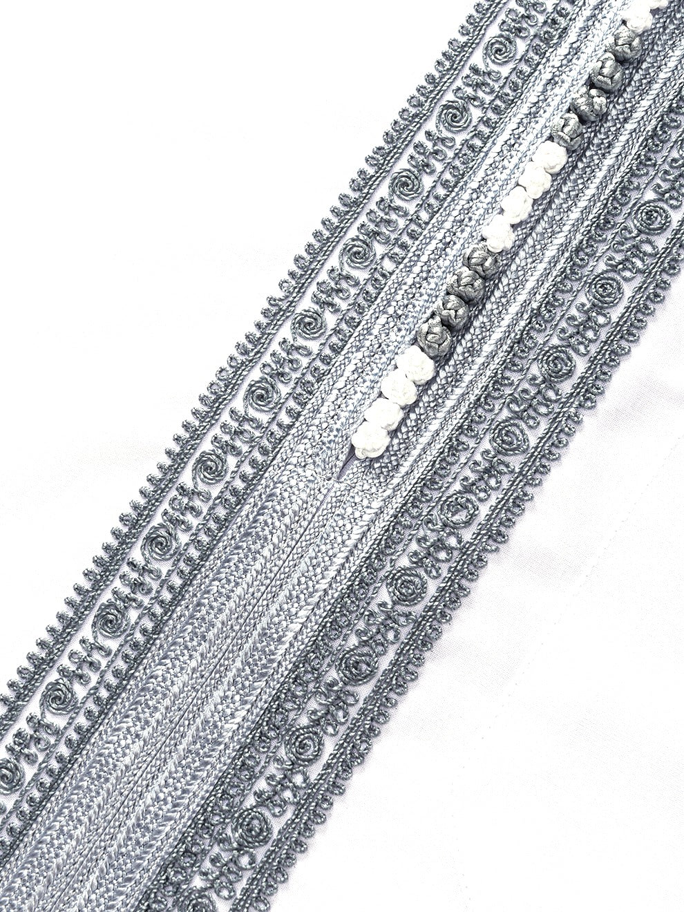 White with Grey embroidered Moroccan short sleeve thobe, detail