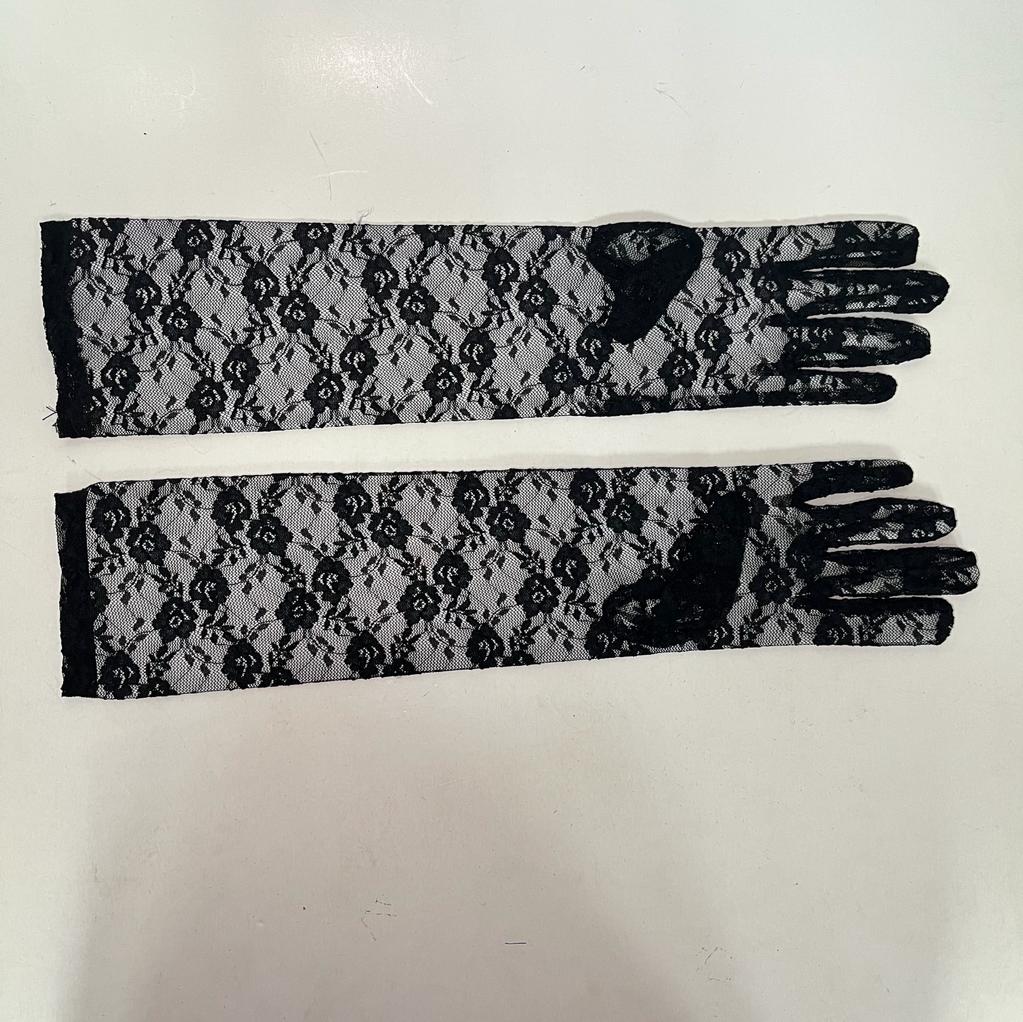 Ladies Lace Black Gloves - view 3