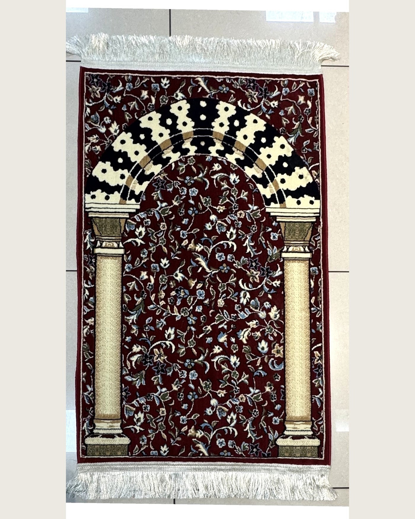 Mada Rawdah Musallah Red prayer mat, arch on two columns