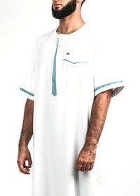 White short sleeve thobe, front view